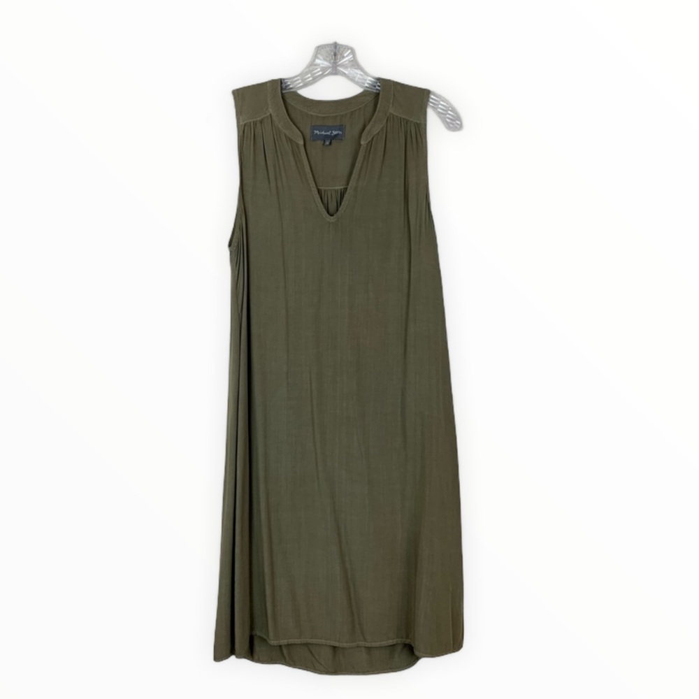 NWOT Michael Stars V-Neck‎ Sleeveless Shift Dress